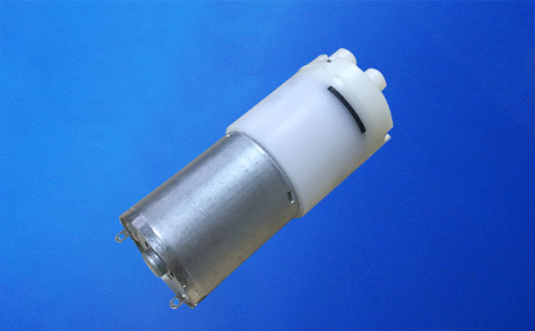 直流微型水泵PYSP370-C側(cè)面 直流微型水泵PYSP370-C側(cè)面